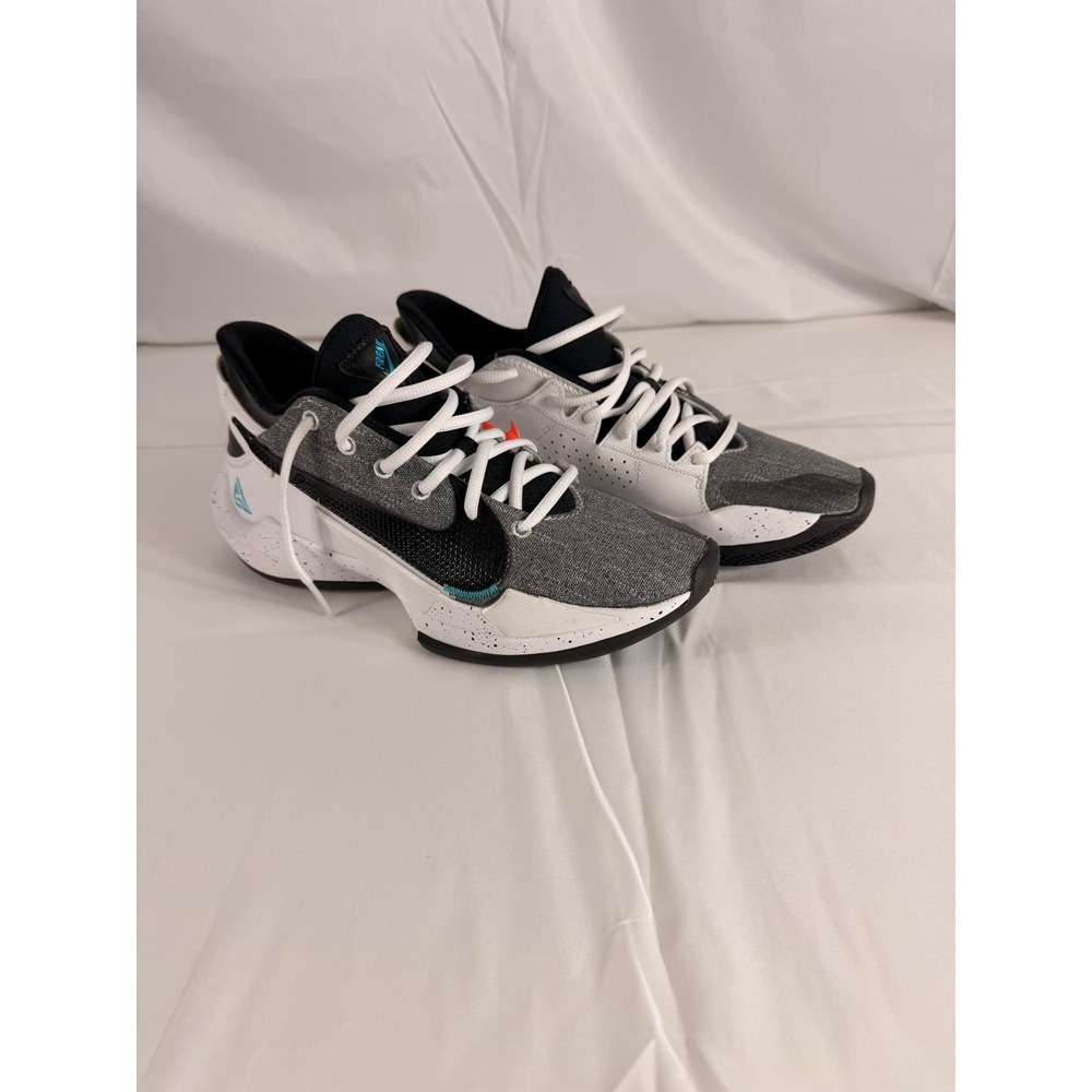 Nike Zoom Freak 2 Size 8 White Black‎ CK5424-101 Giannis Basketball Shoes
